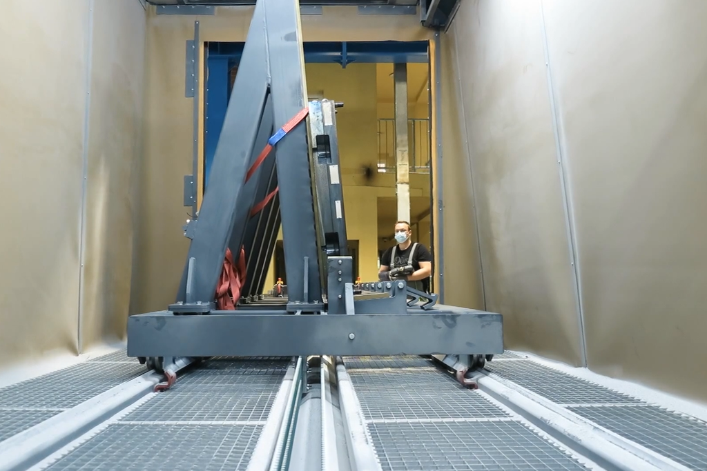 shot-blasting-room